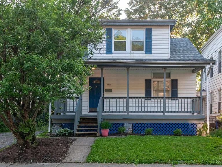 1217 Purcell Ave — Photo 5