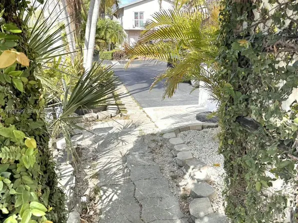 11517 SW 34th Ln #0, Miami, FL 33165