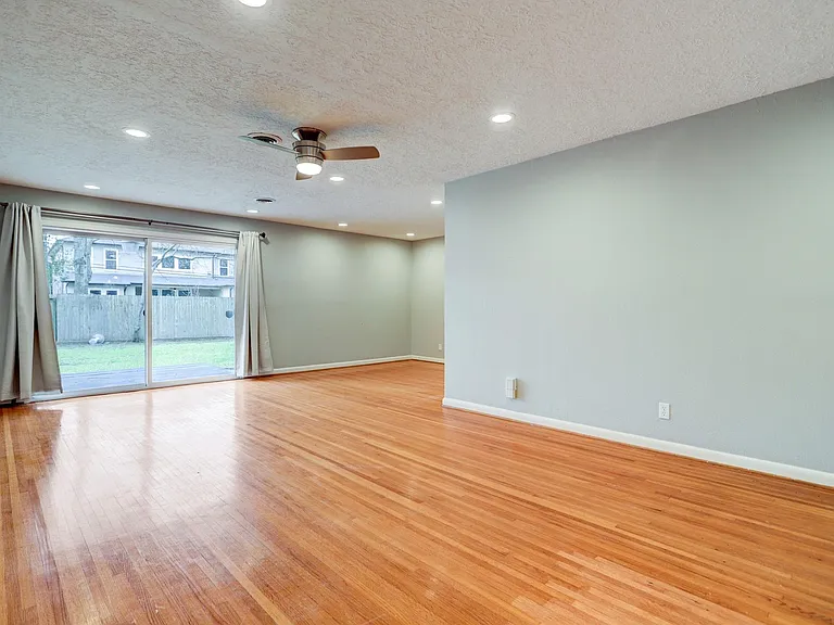 8610 Bevlyn Dr — Photo 14