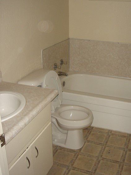 1st image of 1857 Park Cir
