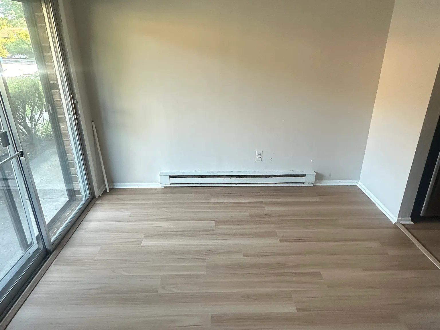 113 Kennedy Dr — Photo 3