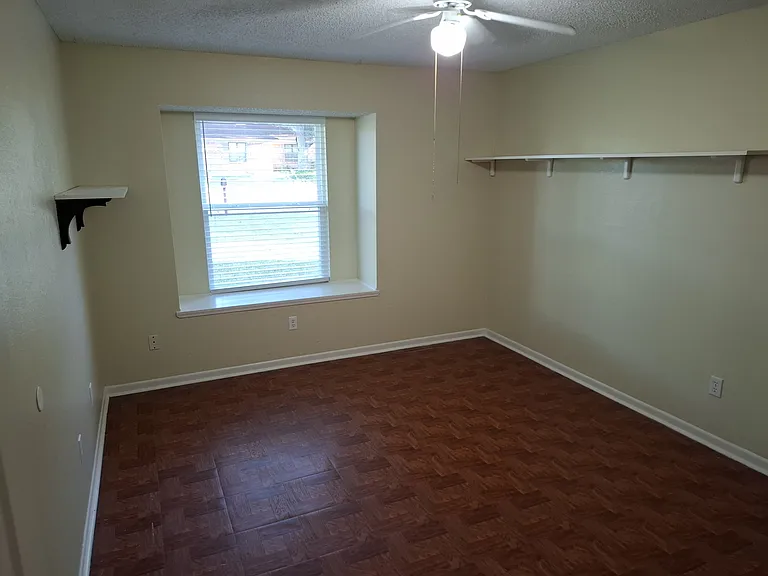 728 Seminole Trl — Photo 11