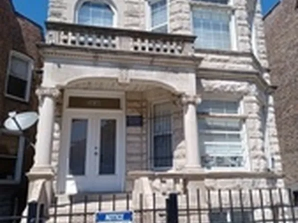 3836 W Gladys Ave, Chicago, IL 60624