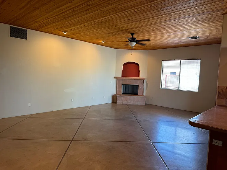 1717 N Baxter Dr — Photo 20
