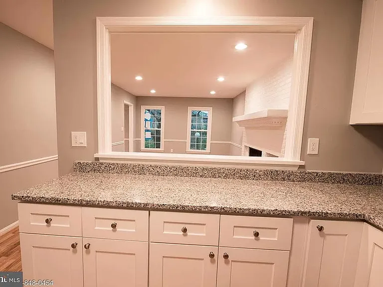 9721 Lookout Pl — Photo 11
