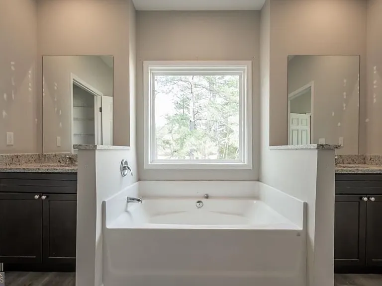 2446 Remington Dr — Photo 16