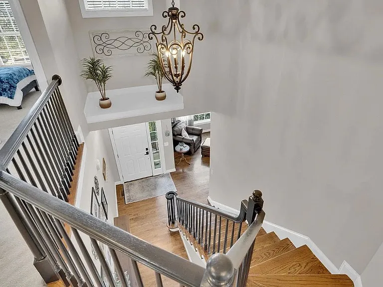 1005 Tarrytown Ln — Photo 18
