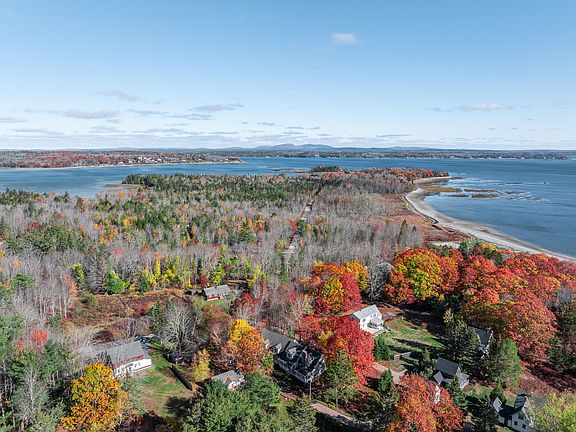 3rd image of 791 Lamoine Beach Road