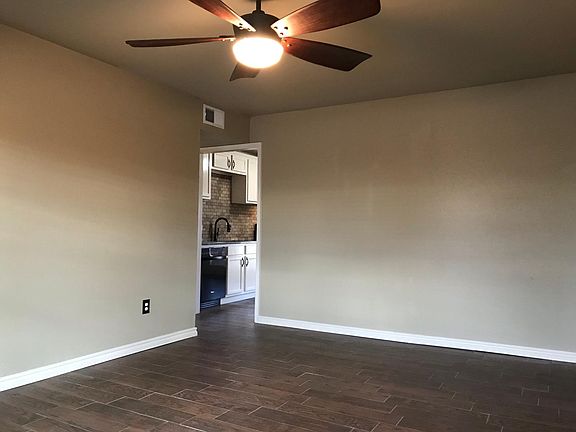 2nd image of 1006 Brentwood Dr