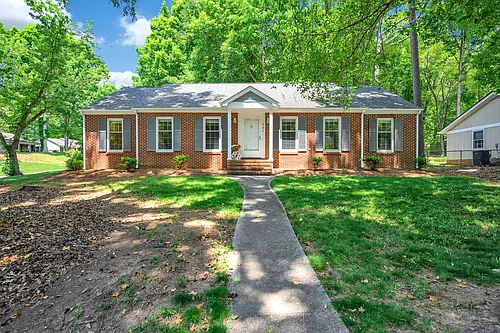 901 Winter Wood Dr Photo 1