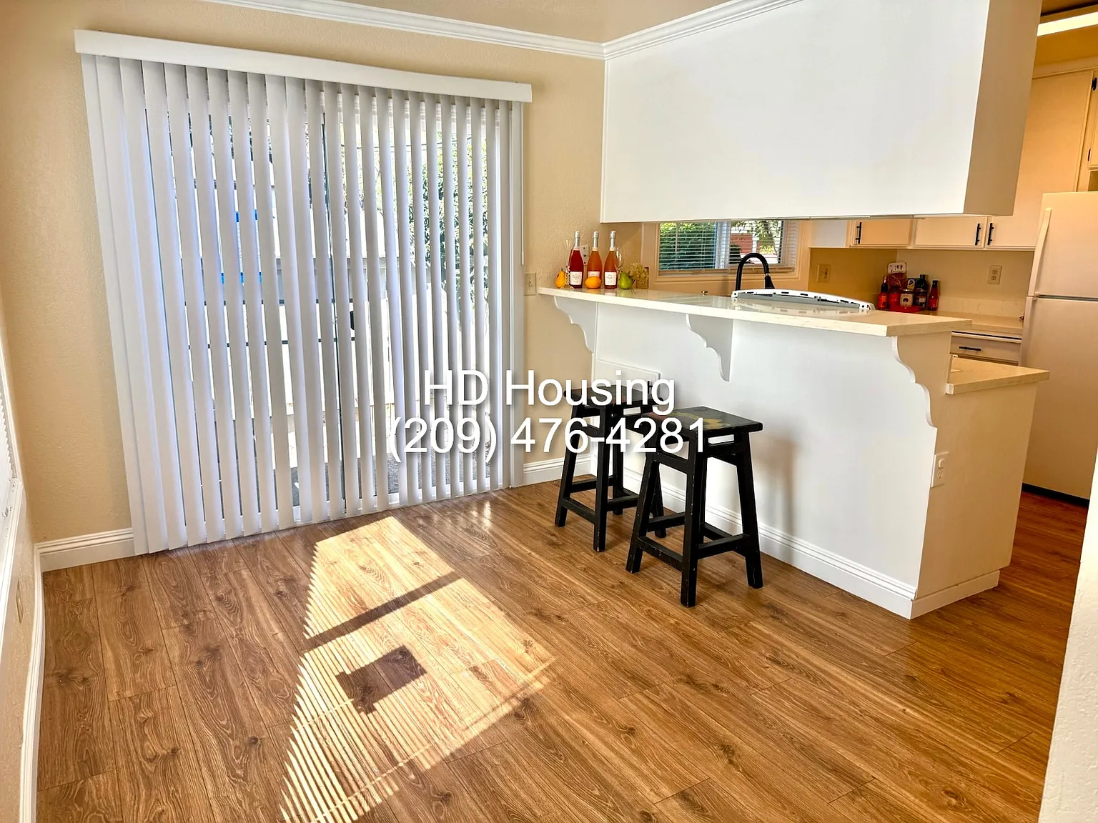 2 bed, 900 sqft, $1,845 — Photo 2