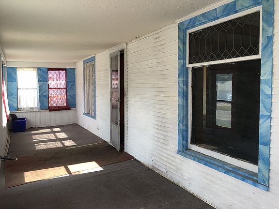 8x32 Enclosed Porch