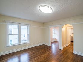 1344 2nd Ave SE