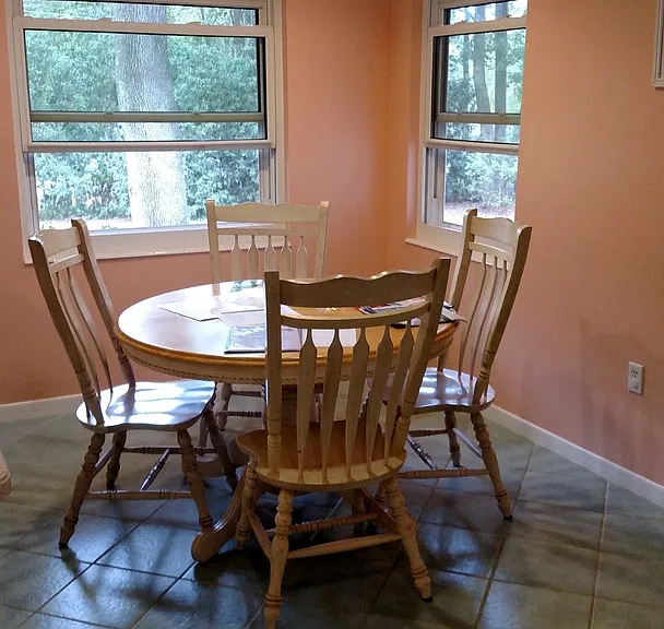 9230 NW 9th Ave — Photo 5