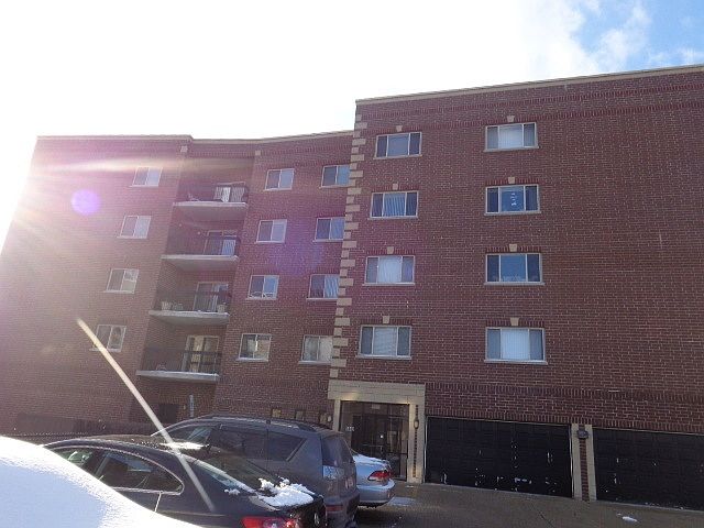 1st image of 1649 Ashland Ave Unit 204
