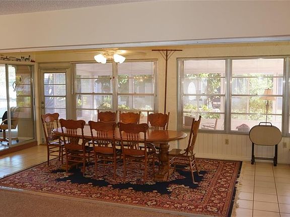 3rd image of 304 Stoneham Dr