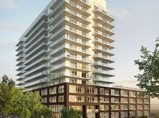 185 Deerfield Rd #311, Newmarket, ON L3Y 0G7
