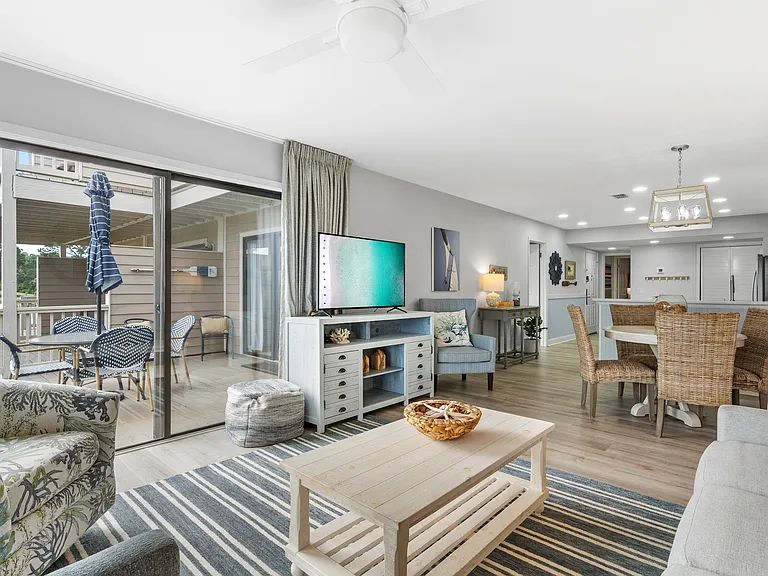 Living room access to dining on deck