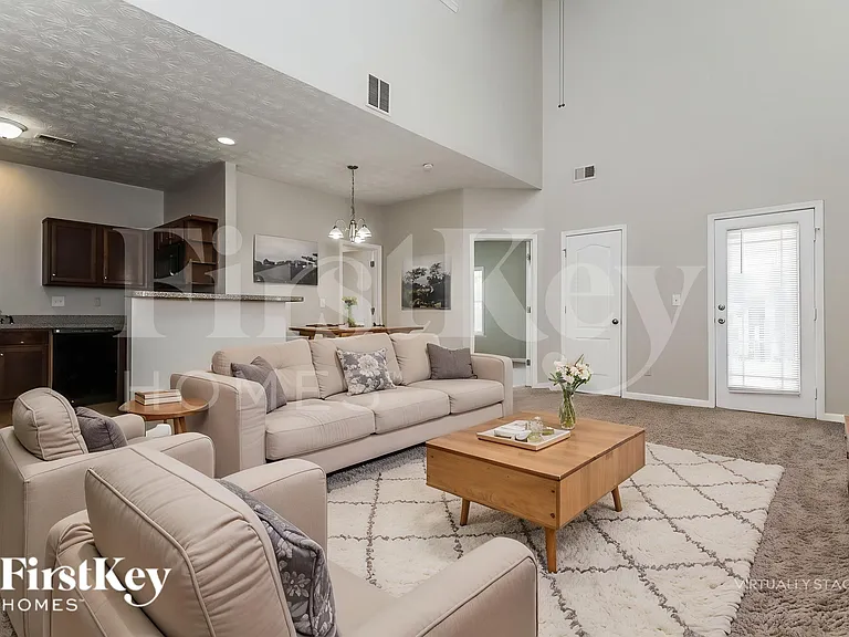 1126 McConaughy Ct — Photo 3