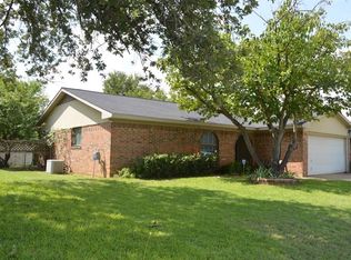 4620 Parkwood Dr, Forest Hill, TX 76140