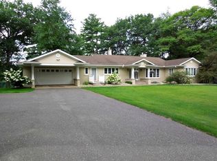 3765 N Us Highway 2, Iron Mountain, MI 49801