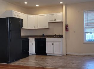 84 Saint Leon Ave APT 2, Woonsocket, RI 02895