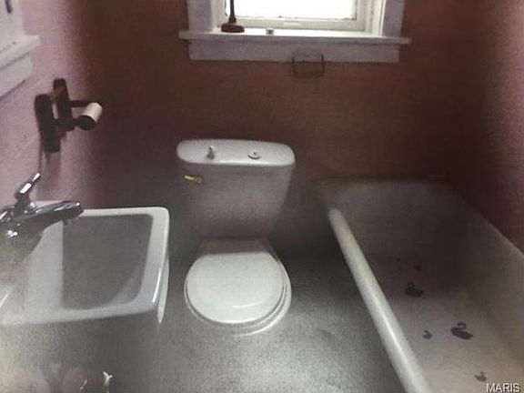 5th image of 4630-4632 Steinlage Dr