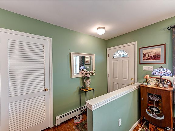 4th image of 19 Harvard Road