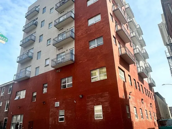 211 N Camac St #6B, Philadelphia, PA 19107