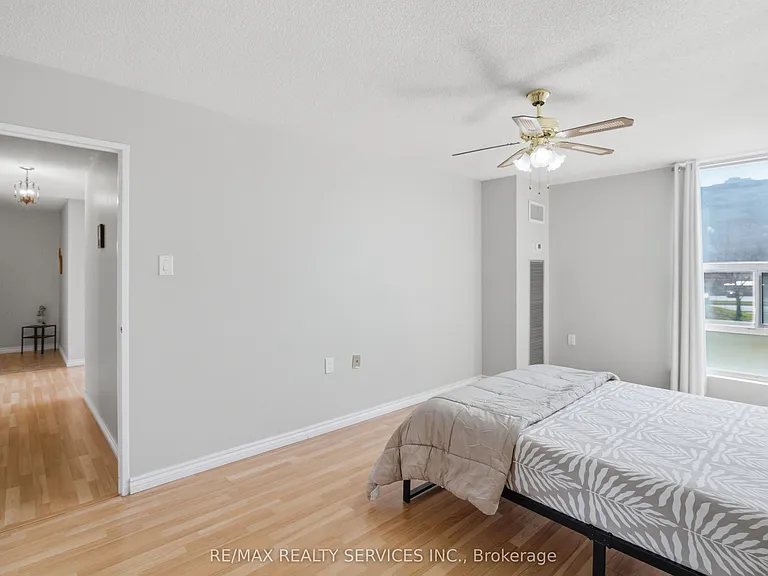 18 Knightsbridge Rd #304 — Photo 31