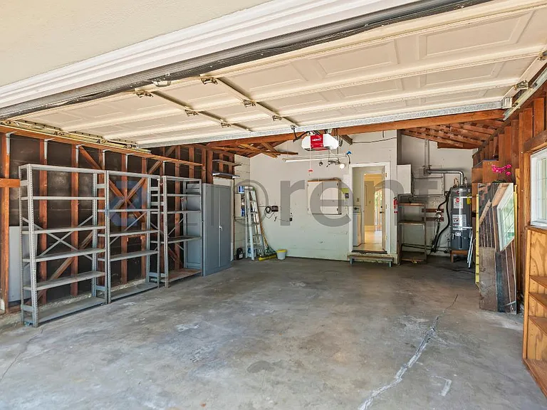 1075 Kildare Ave — Photo 29
