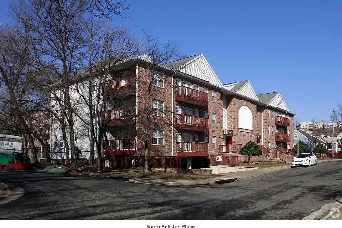 520 N Piedmont St — Photo 1