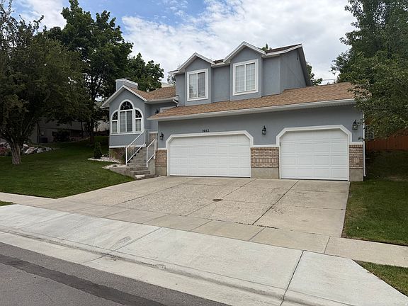2nd image of 1682 E Sunrise Meadow Dr S