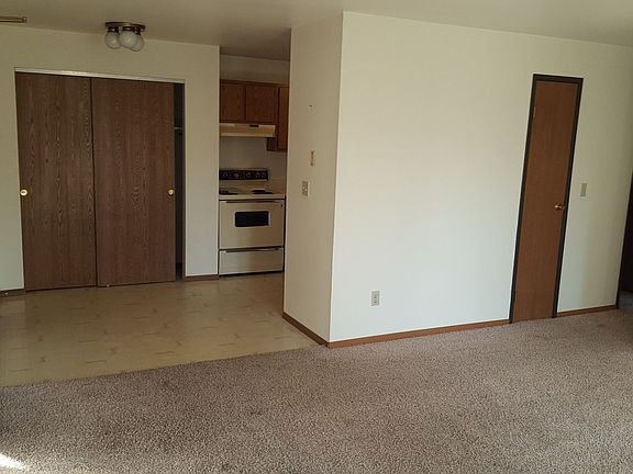 5th image of 512 E Bronson Rd APT 4