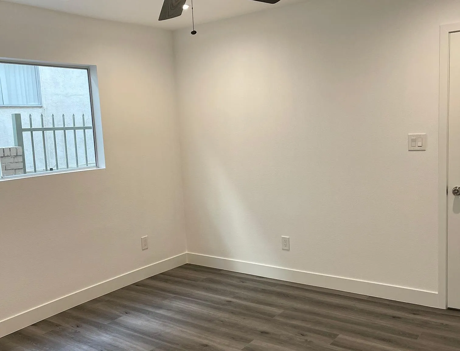 4025 W Adams Blvd — Photo 2