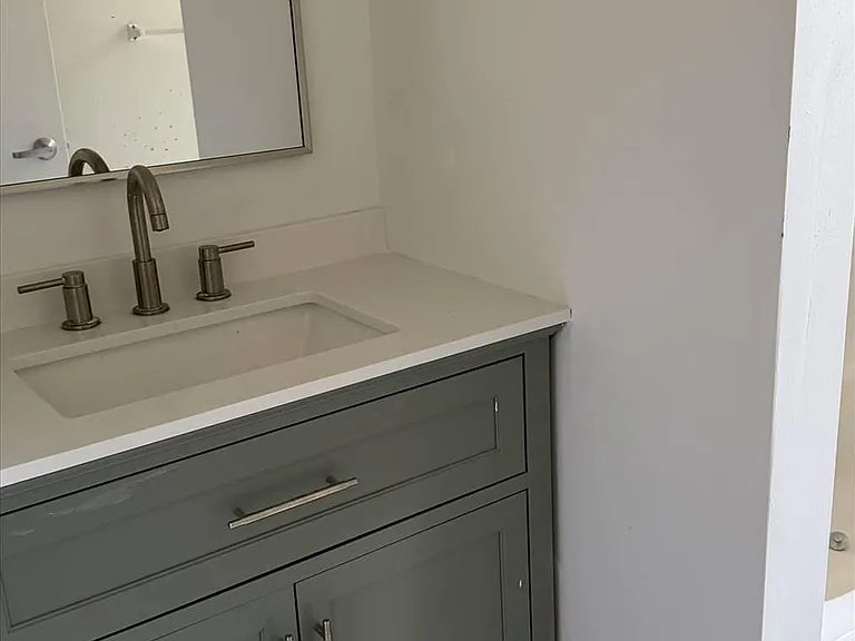 3611 SW 37th Ave #19 — Photo 24