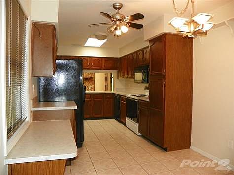 Large Eat In Kitchen with Lots of Cabinets
