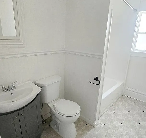 BG - 1076 21st St — Photo 17