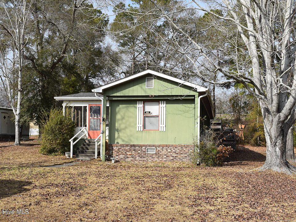 1st image of 821 Magnolia Drive
