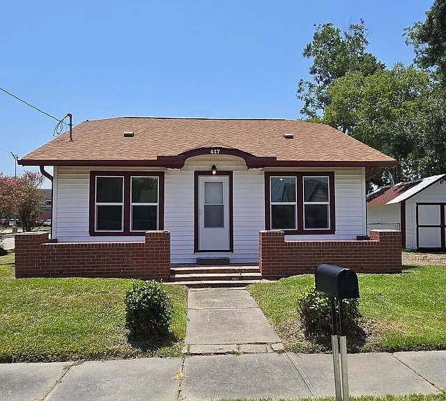 417 E Jack St — Photo 1