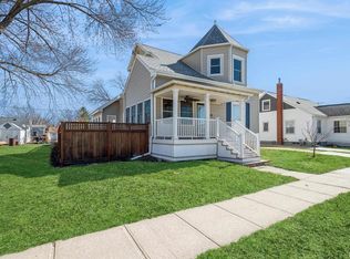 404 Jackson St, Olin, IA 52320