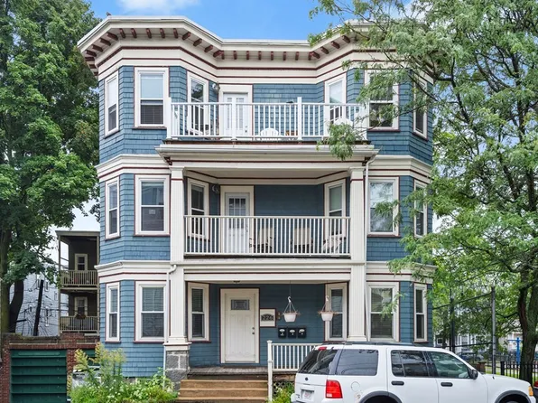 226 E Cottage St #1, Dorchester, MA 02125