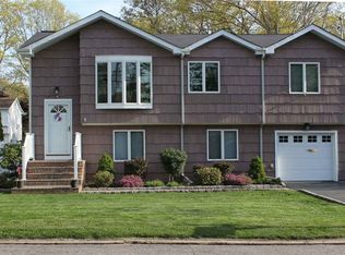 206 Deer Rd, Ronkonkoma, NY 11779