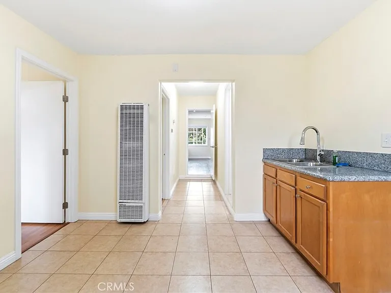703 S Harbor Blvd — Photo 9