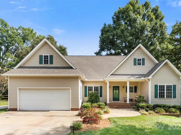 413 Vermilion Dr, York, SC 29745