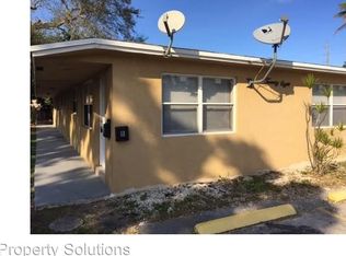 28 SW 9th St, Hallandale Beach, FL 33009