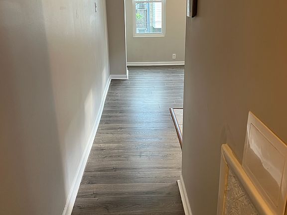 4th image of 0 Larchwood Ave #2