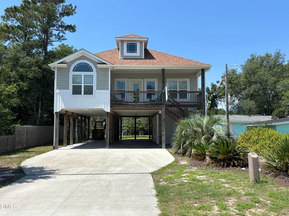 101 SW 13th St, Oak Island, NC 28465