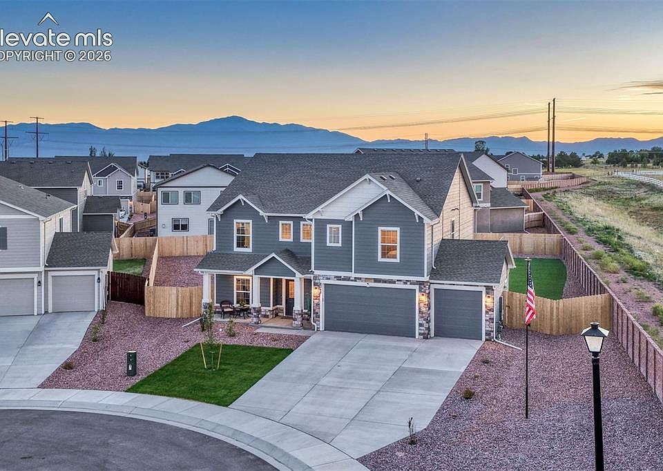 1st image of 8268 Sophia Ln