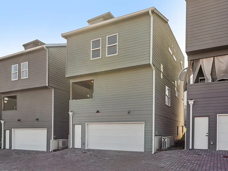 1613 Hampton St — Photo 24